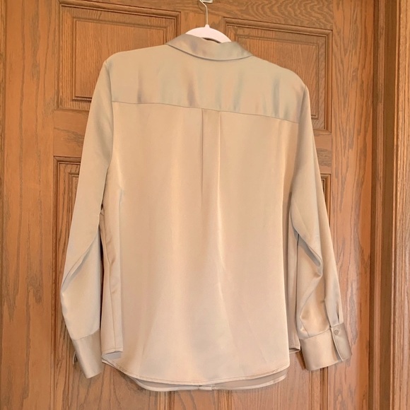 Chicos Top Size 2 - Picture 2 of 4